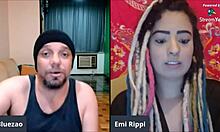 Entretien audacieux d'Emi Rippis avec des fans: sans filtre et sans excuses