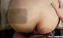 Een rondborstige moeder leert sekslessen en een perfecte bolle kont geniet van elke centimeter van een enorme Amerikaanse lul