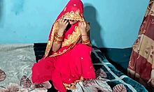 O mireasă indiană face o muie în noaptea nunții ei