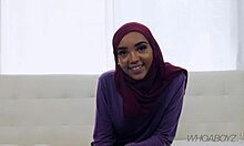 Der kleine arabische Teenager wird nach dem harten Sex tätowiert und mit Sperma bedeckt